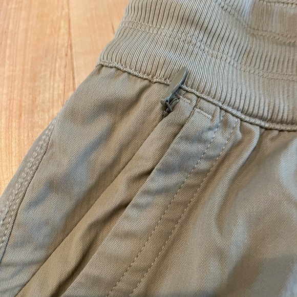 THE NORTH FACE Women's Aphrodite 2.0 Capri khaki stone color capri - Picture 3 of 7